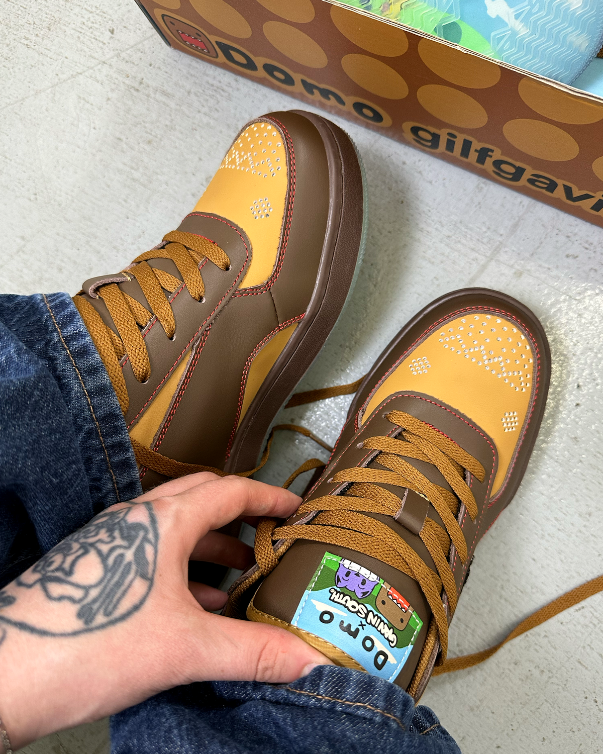 THE FIRST OFFICIAL DOMO SHOE